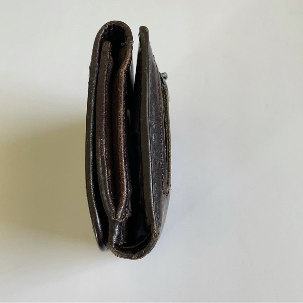 Fossil Brown Essential Leather Wallet - Picture 8 of 14